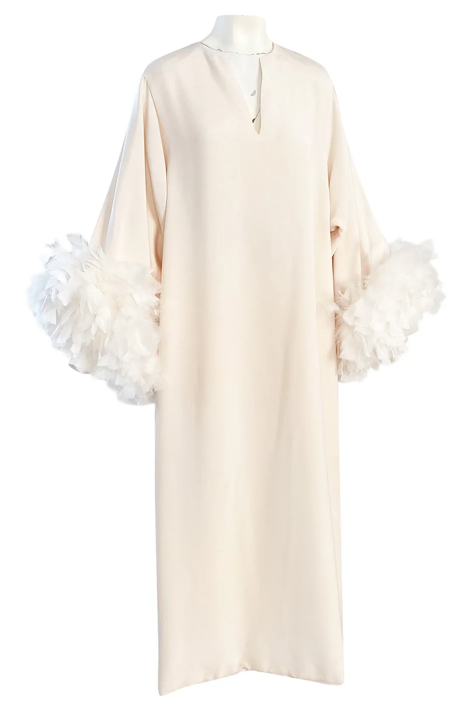 1960s Odette Barsa Loose & Easy Fitting Ivory Silk Caftan w Wide White Feather Cuffs