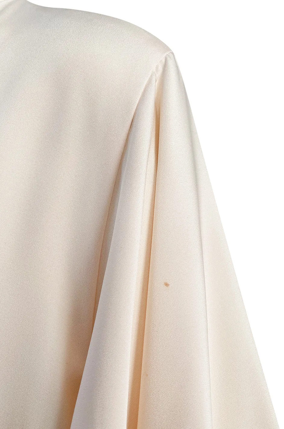 1960s Odette Barsa Loose & Easy Fitting Ivory Silk Caftan w Wide White Feather Cuffs