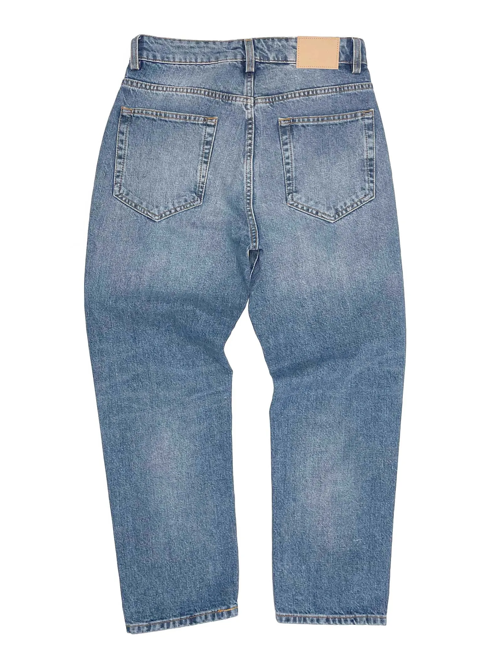 Shorty in Light Worn
