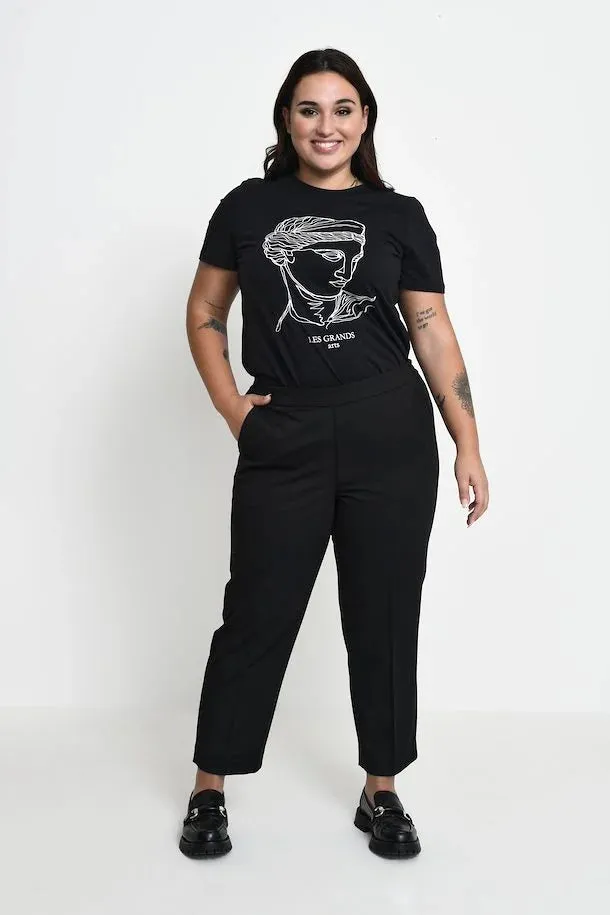 The Sakira Cropped Pants - Black - PLUS
