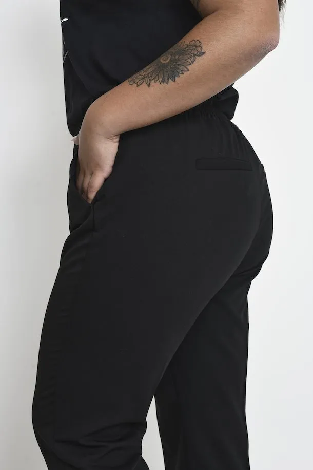 The Sakira Cropped Pants - Black - PLUS