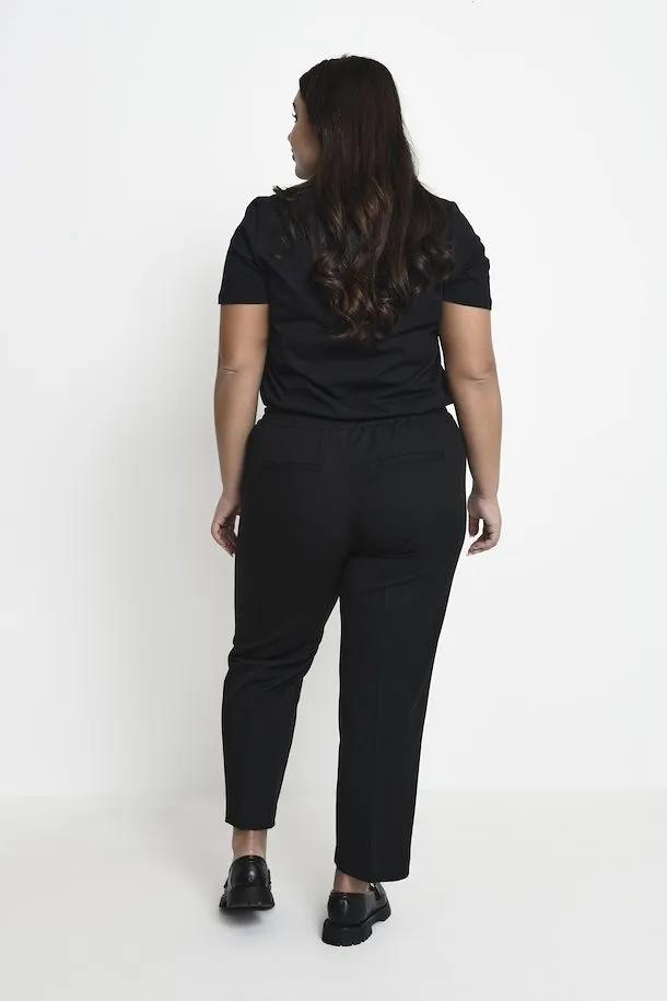 The Sakira Cropped Pants - Black - PLUS