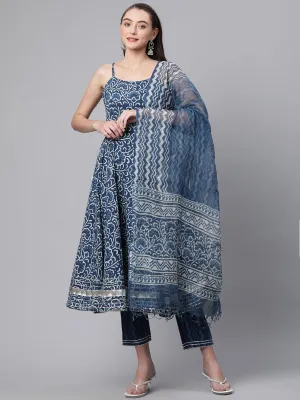 Women Indigo Floral Print Cotton Kurta Set