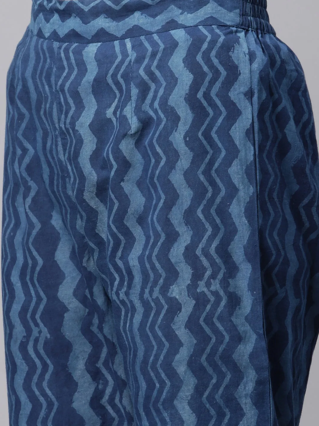 Women Indigo Floral Print Cotton Kurta Set