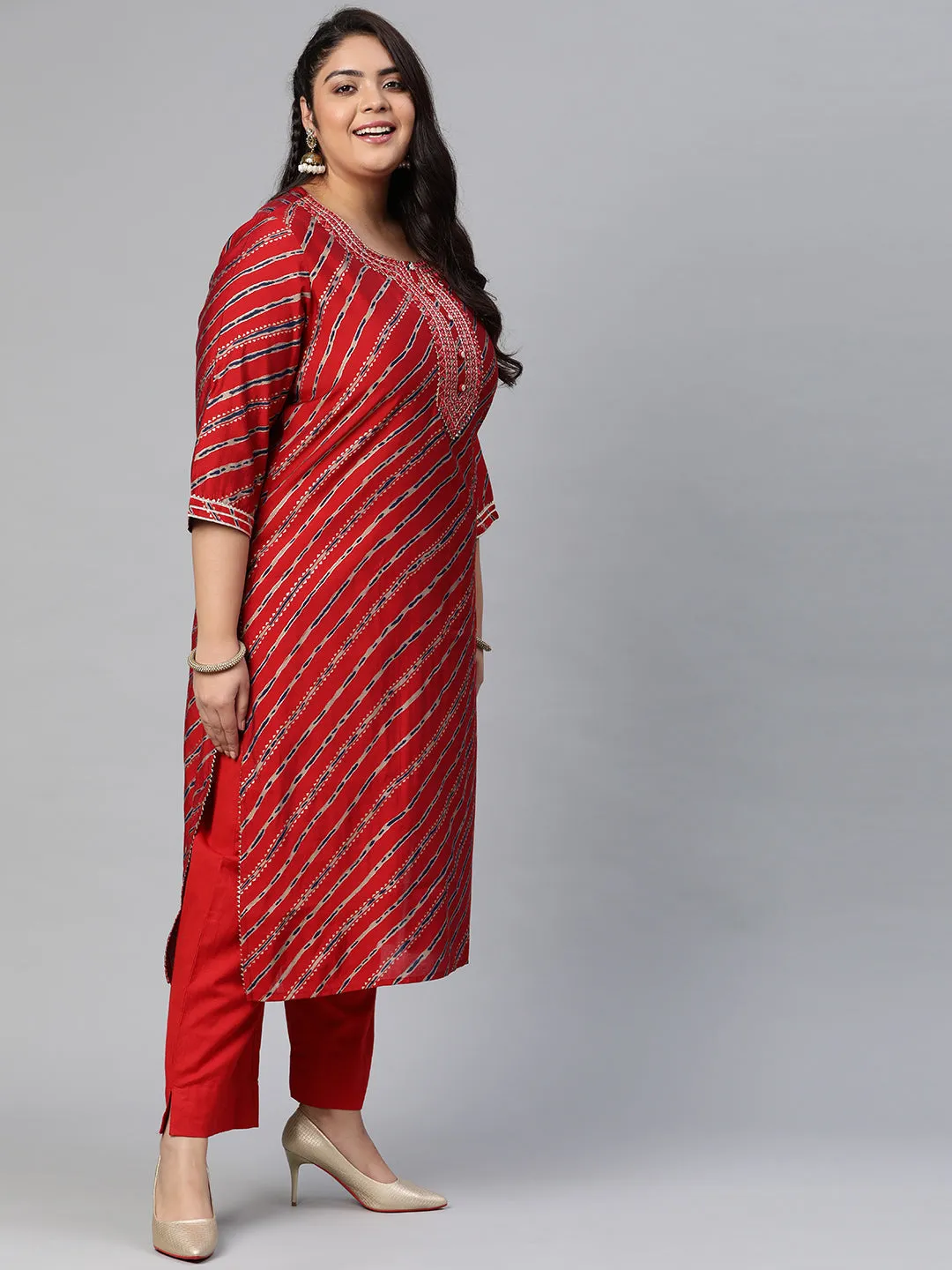 Women'S Red Lahariya Kurta With Cotton Flex Pant Set